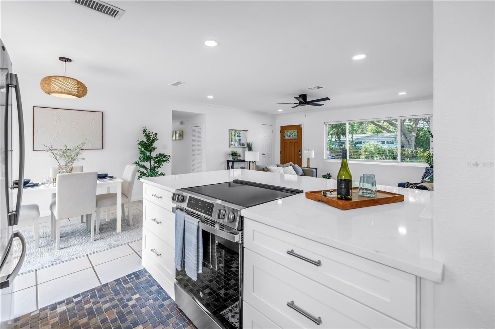 3843 NEPTUNE DR SE — photo 10