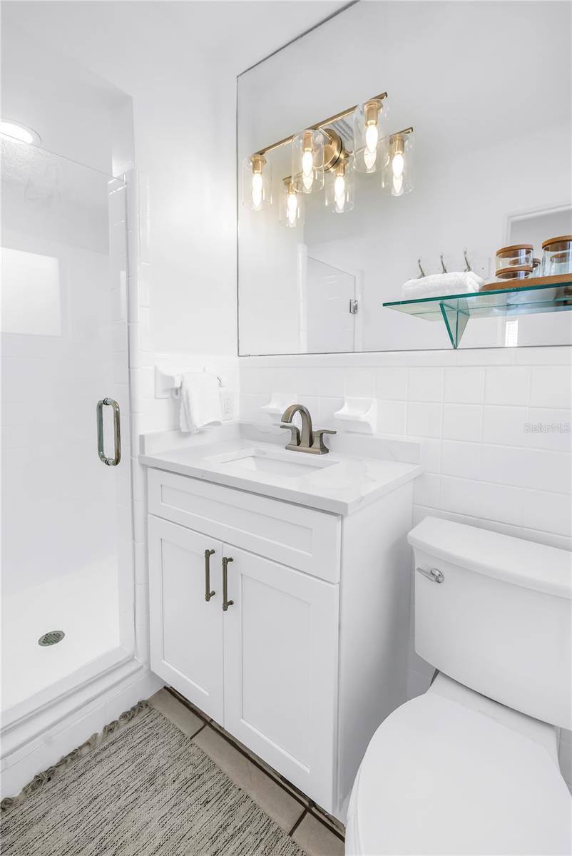 3843 NEPTUNE DR SE — photo 17