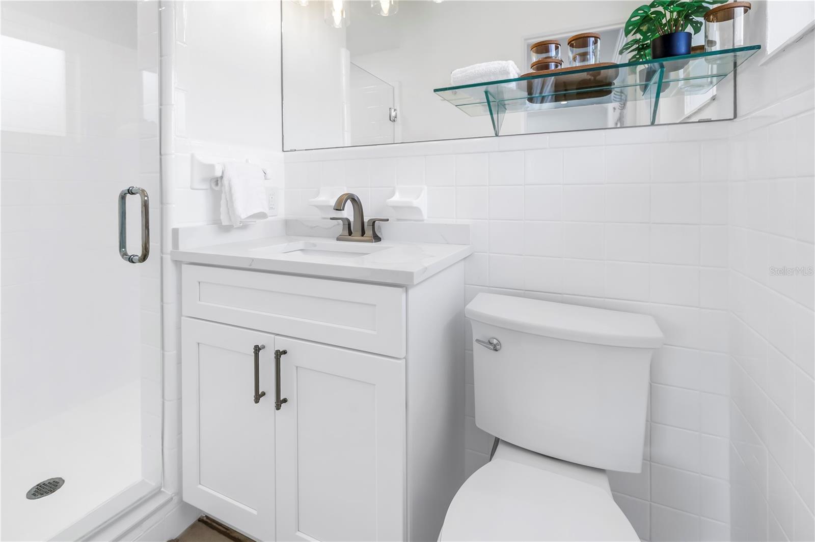 3843 NEPTUNE DR SE — photo 18