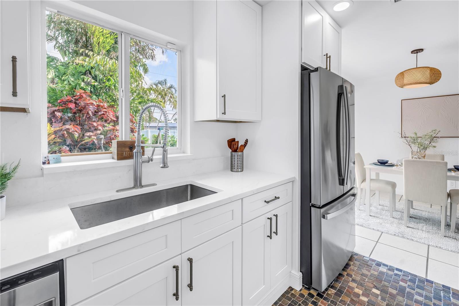 3843 NEPTUNE DR SE — photo 11