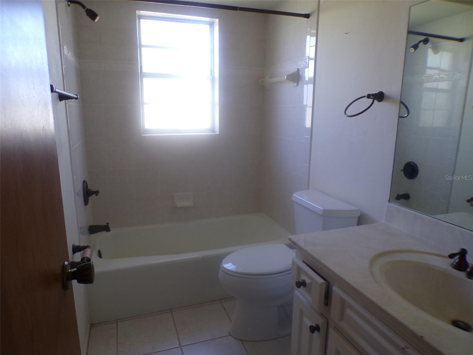 2490 ENGLEWOOD RD — photo 10