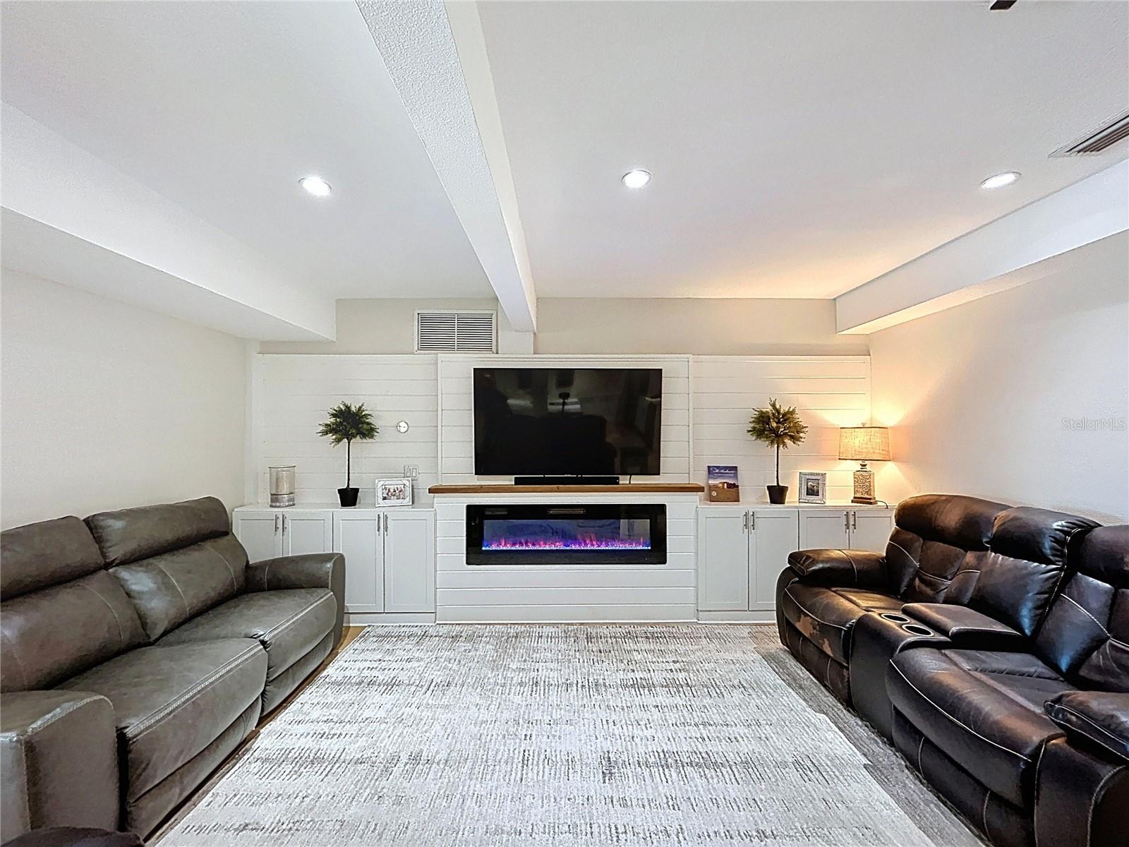 5365 CONNER DR — photo 20