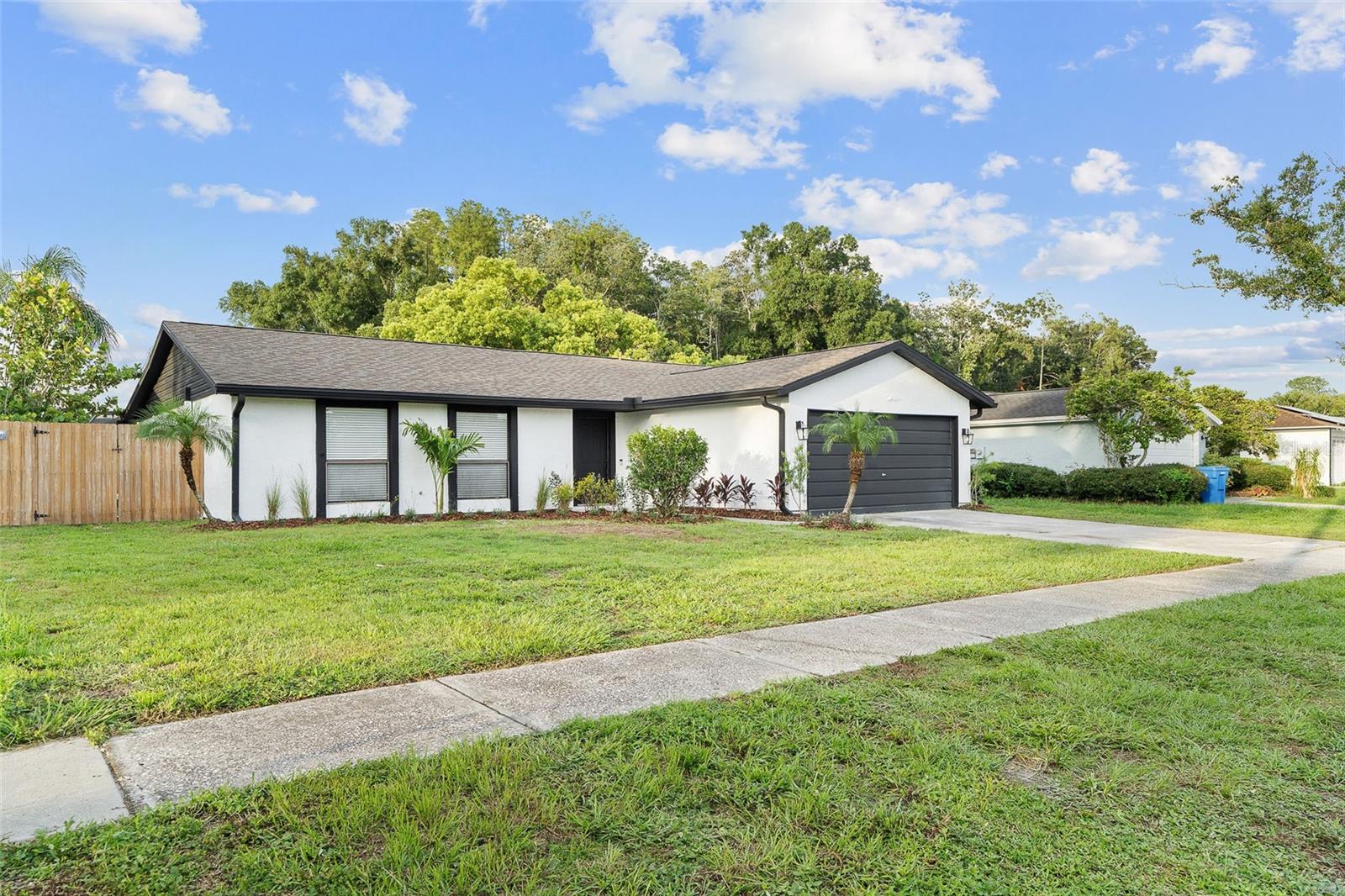 5308 BLACK PINE DR — photo 2