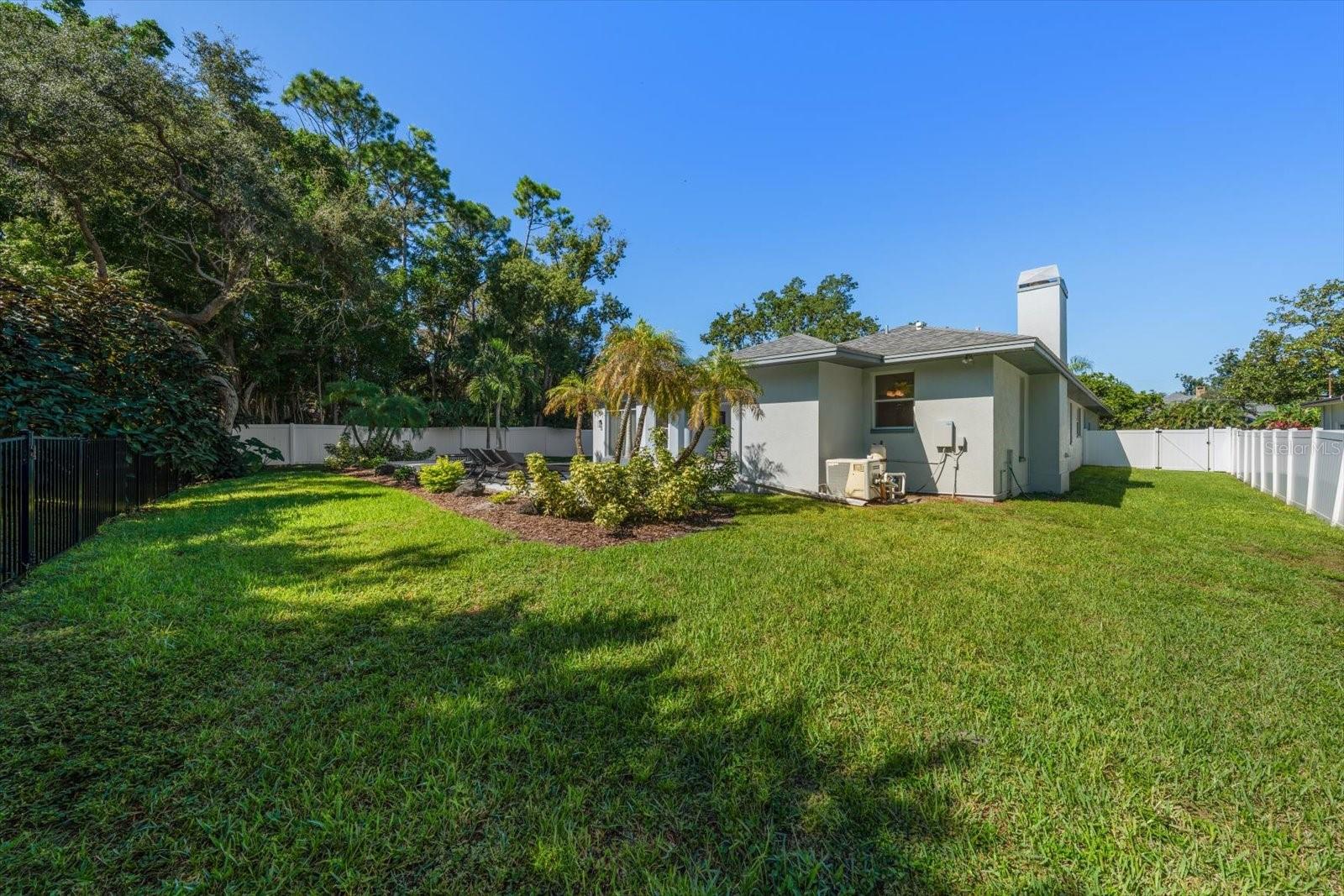2265 KENT DR — photo 44