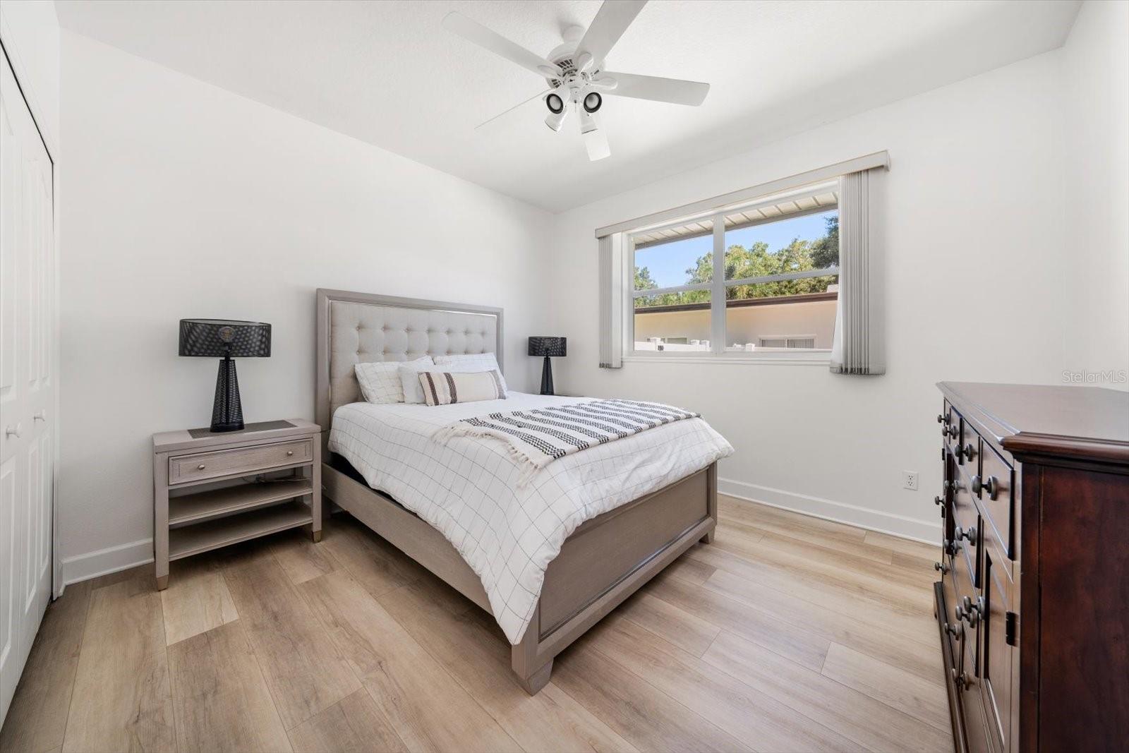 2265 KENT DR — photo 36