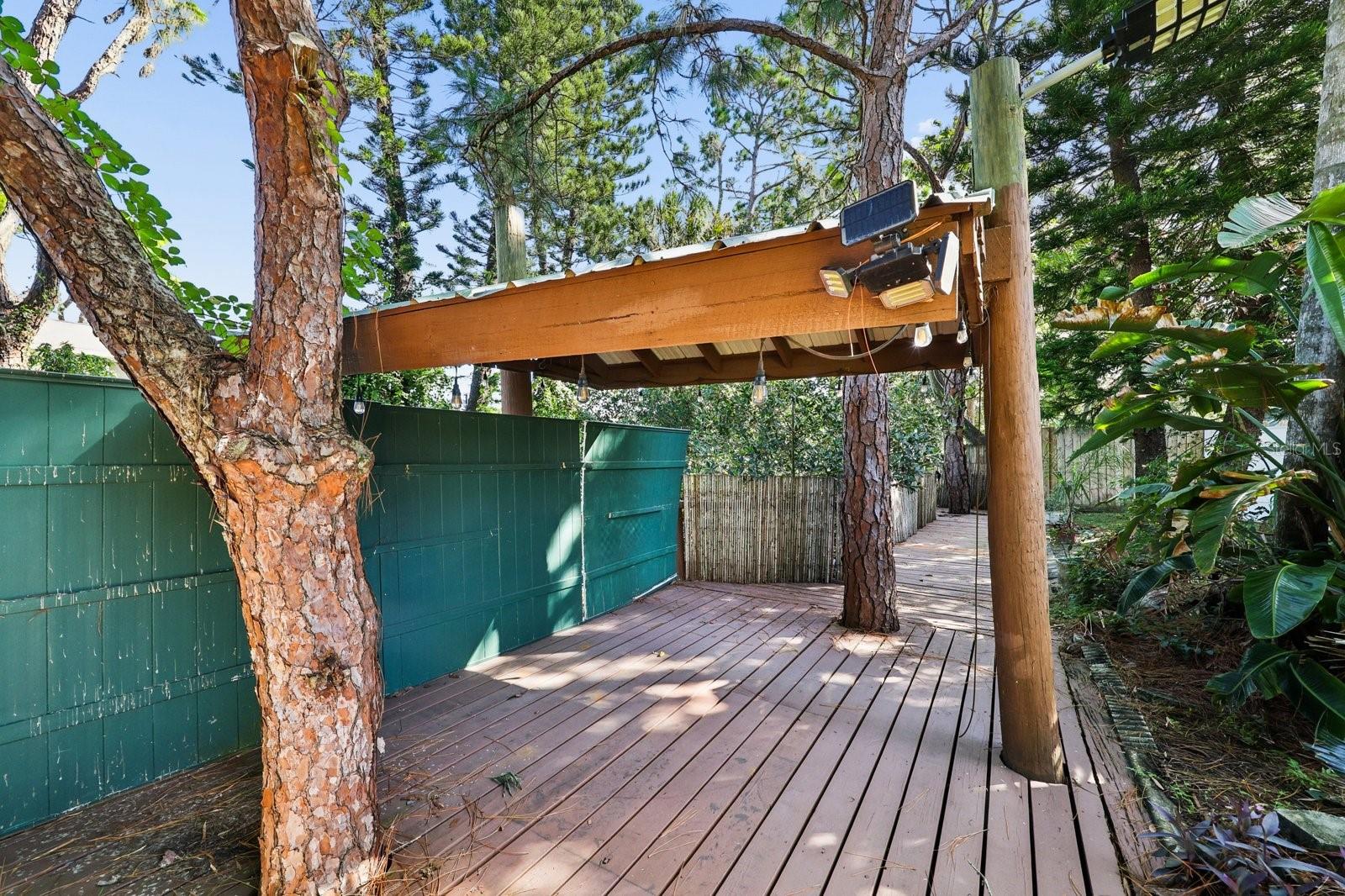 7321 CANAL BLVD — photo 37