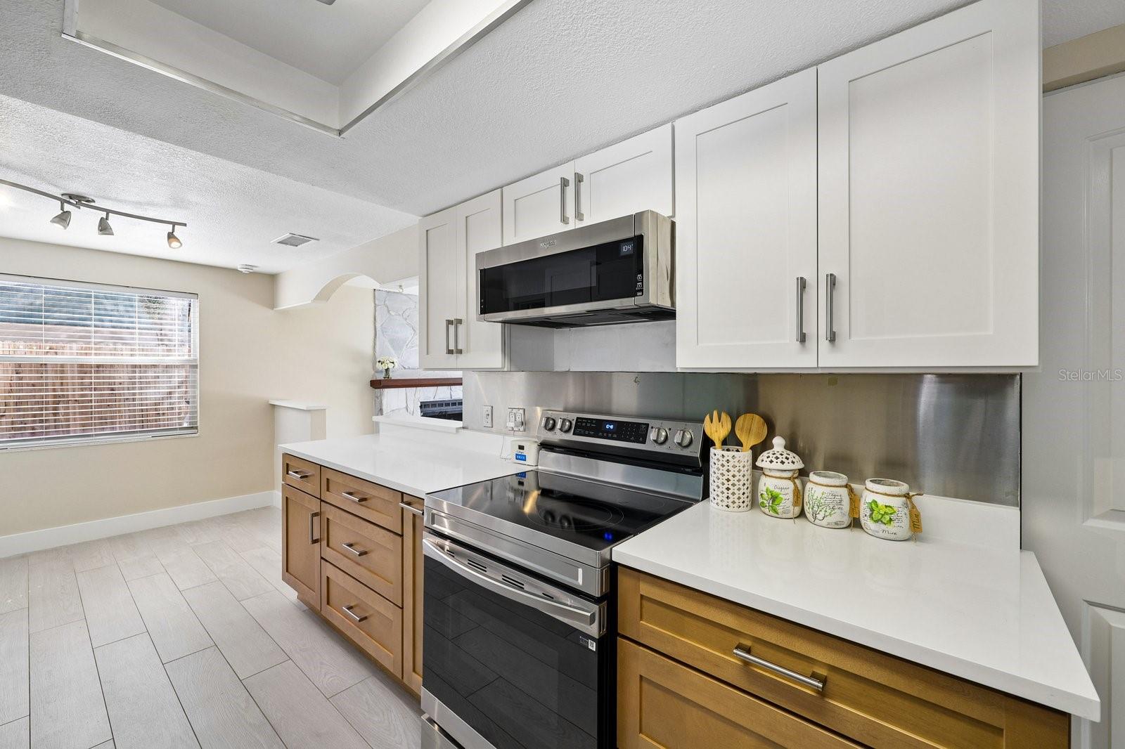 7321 CANAL BLVD — photo 31
