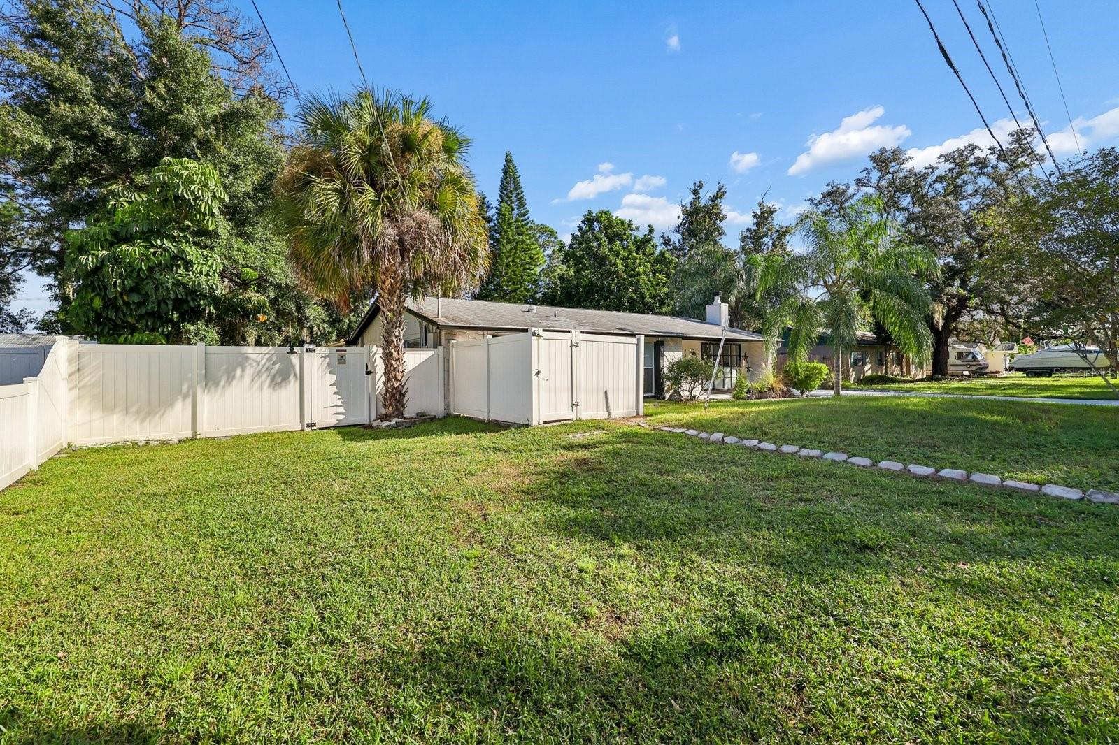 7321 CANAL BLVD — photo 3
