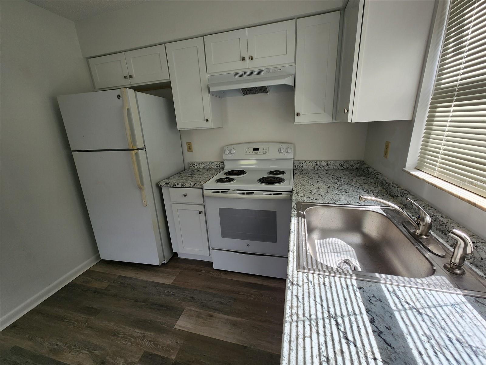 4215 W OHIO AVE #A — photo 10