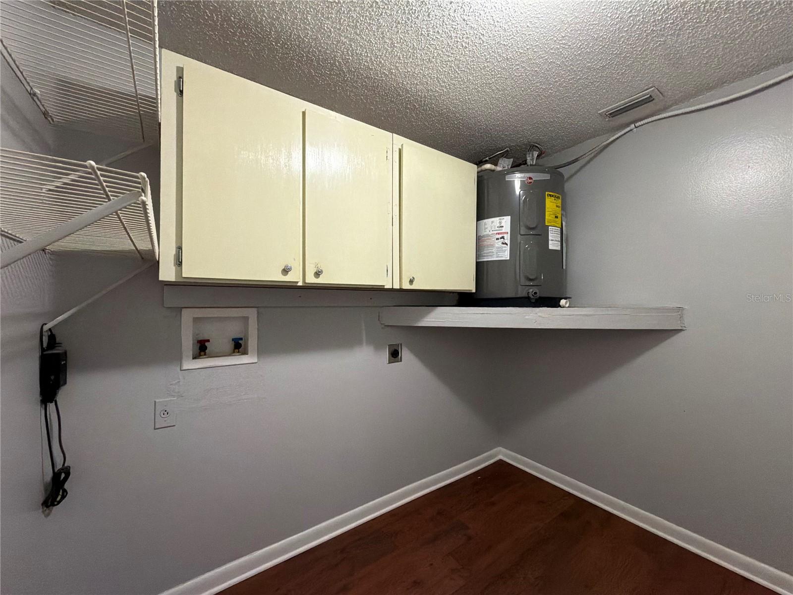 16005 WOODPINE DR — photo 14