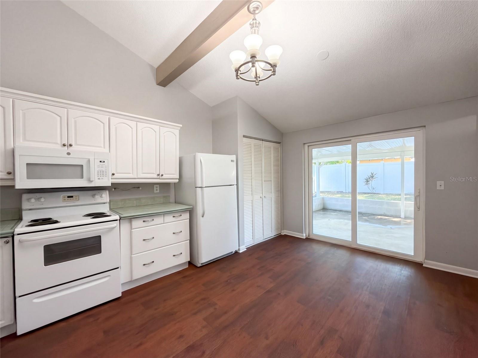 16005 WOODPINE DR — photo 6