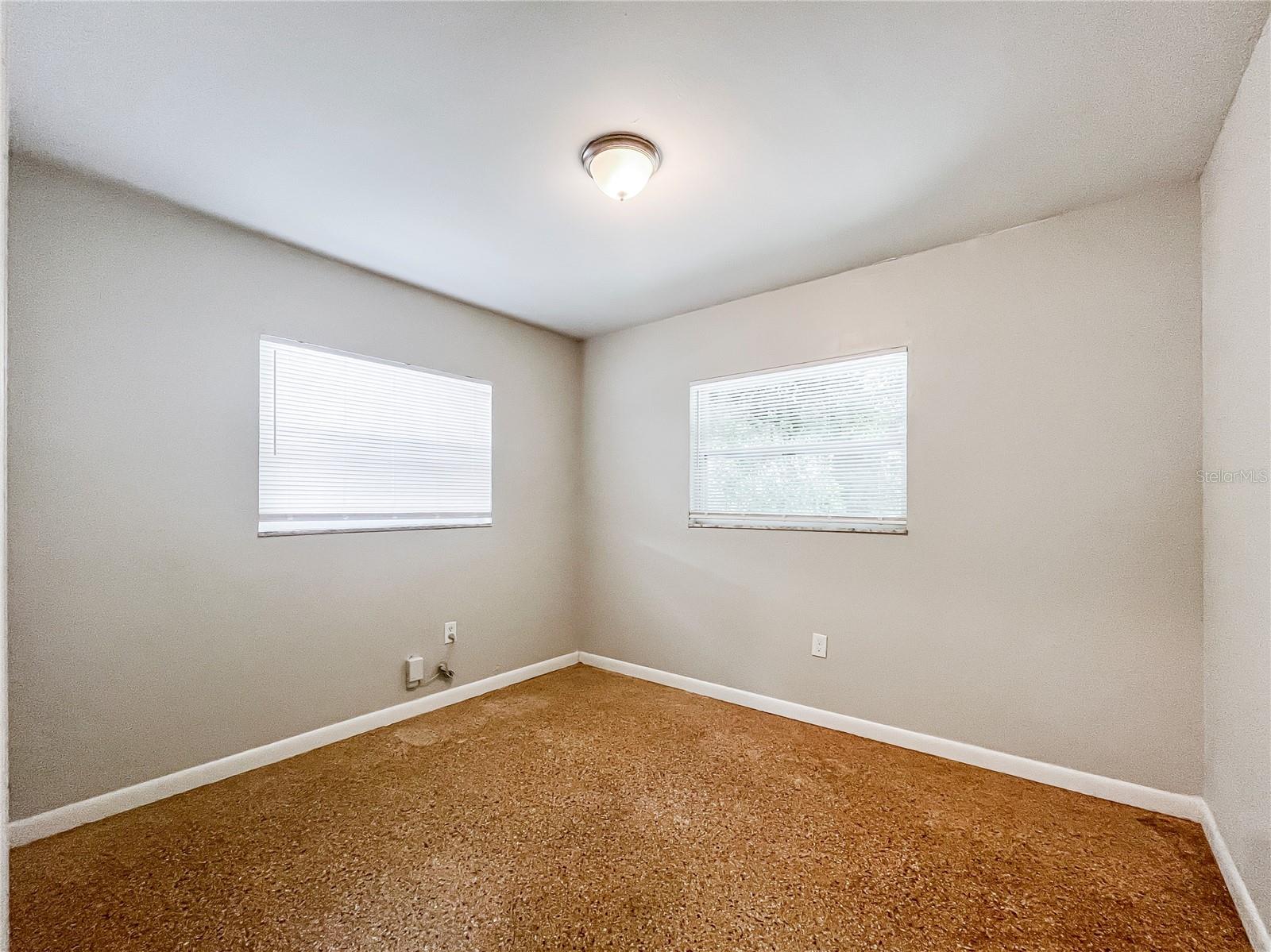 1903 W SPRUCE ST — photo 10