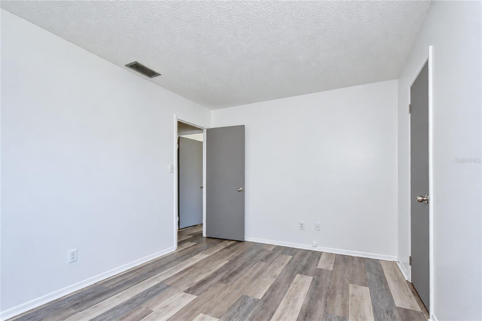 1131 84TH AVE N #D — photo 24