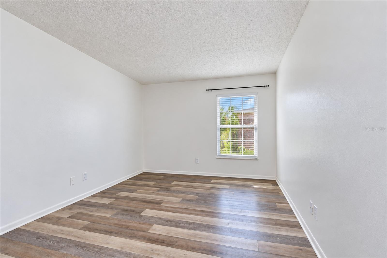 1131 84TH AVE N #D — photo 21