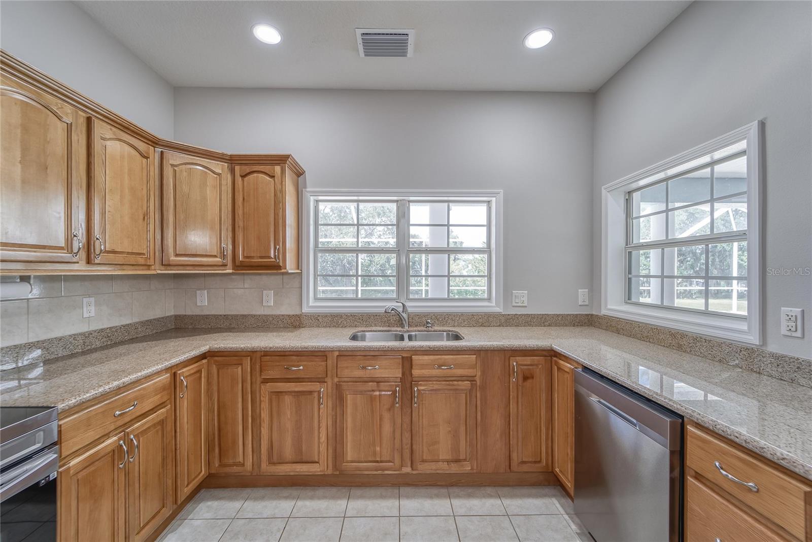 416 ISLAND CAY WAY — photo 9