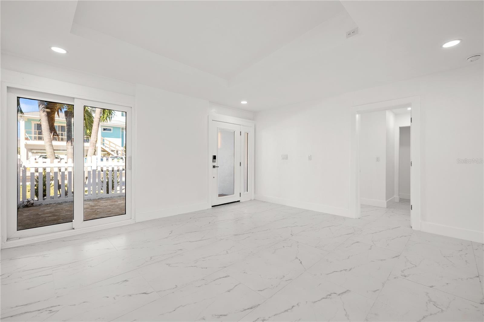 730 PRUITT DR — photo 4