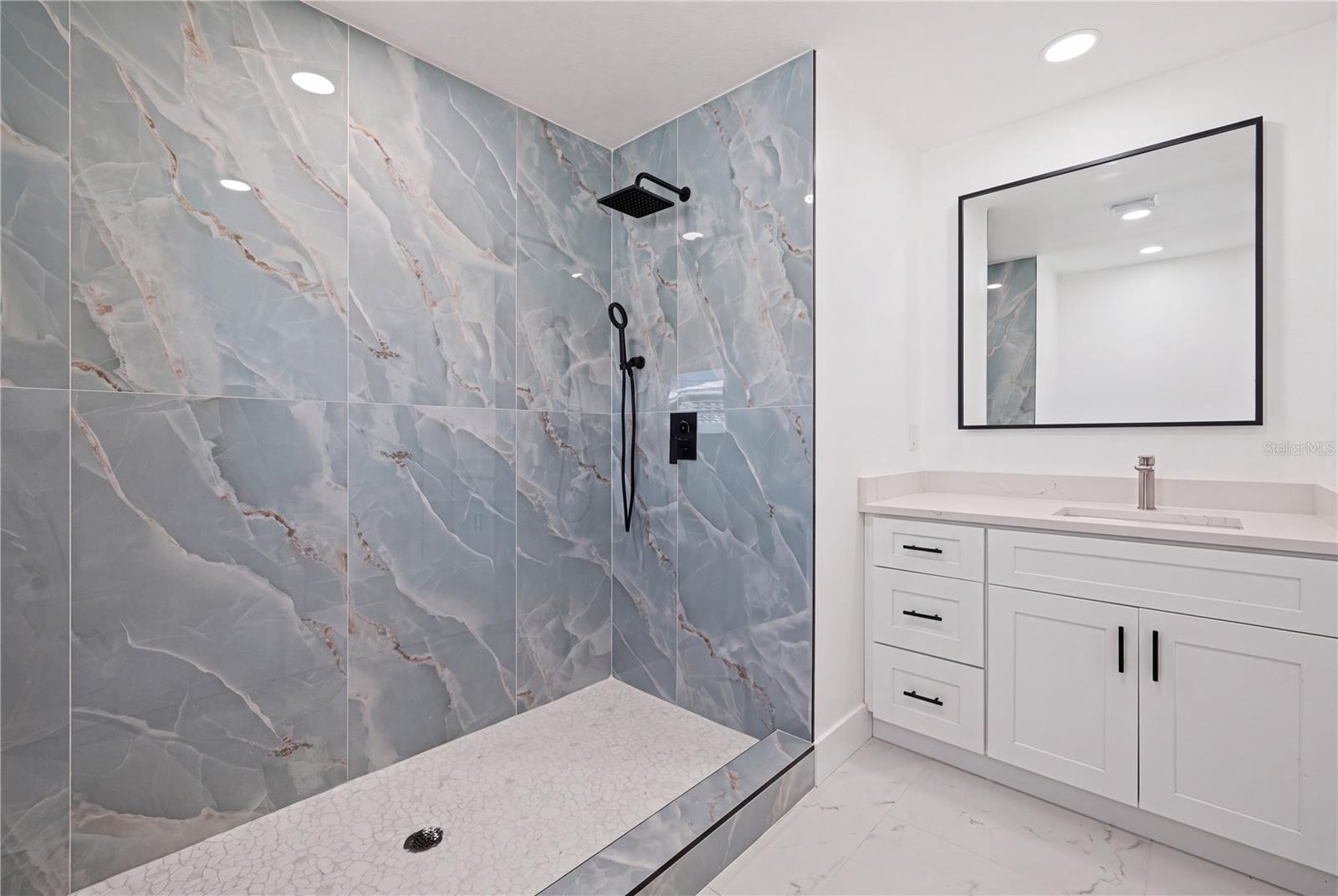 730 PRUITT DR — photo 18