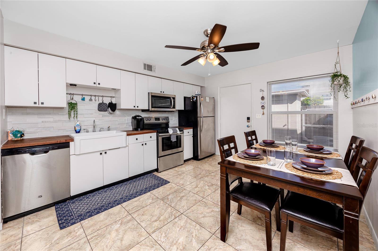 4229 LA PALMA CT — photo 5