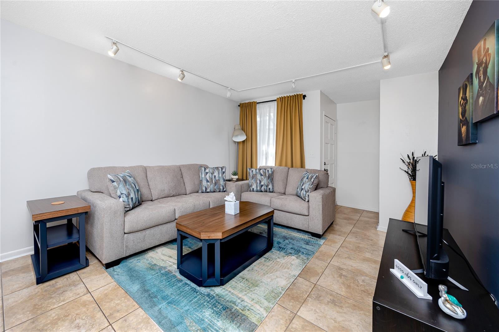 4229 LA PALMA CT — photo 4