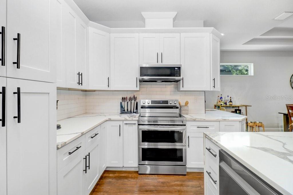 7510 N HIGHLAND AVE — photo 16