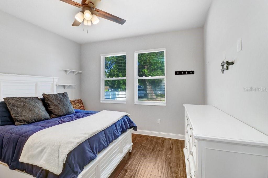 7510 N HIGHLAND AVE — photo 4