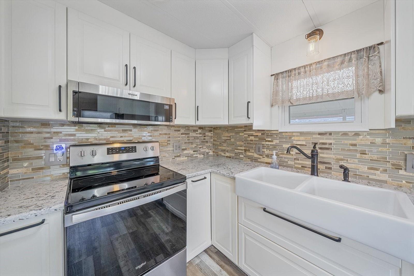 102 DEL RIO DR — photo 16