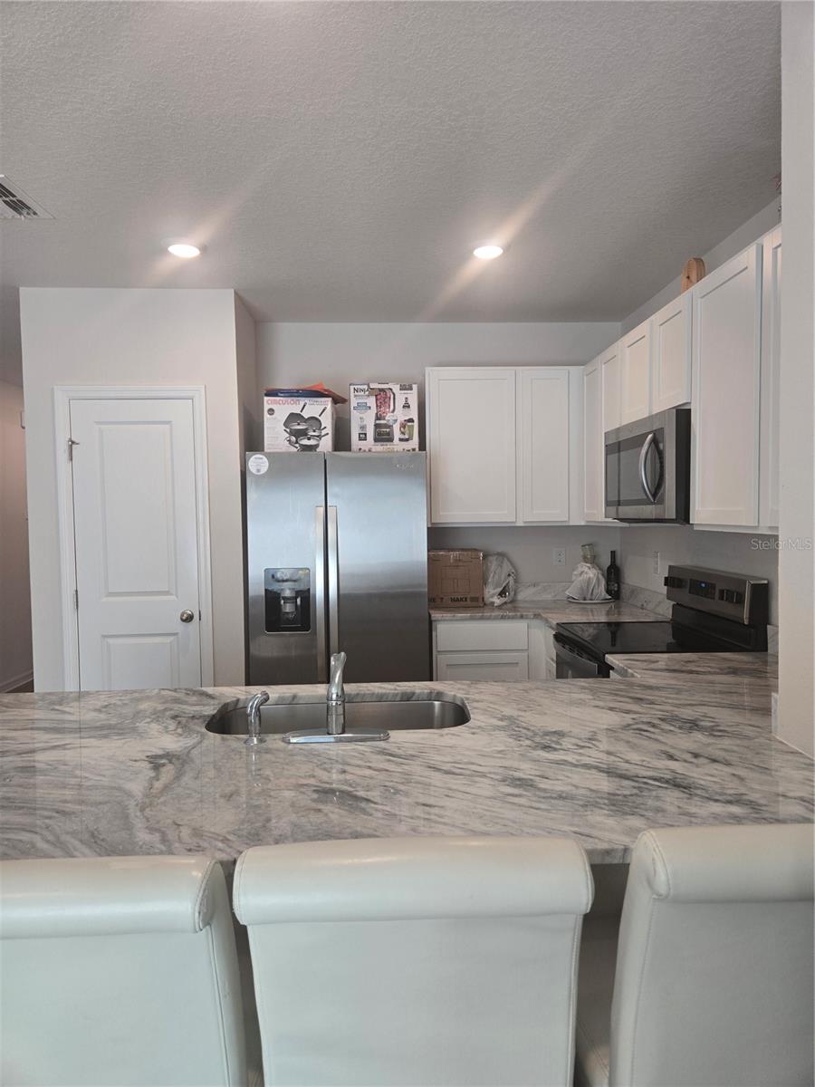 4312 RED BANKS LN — photo 6