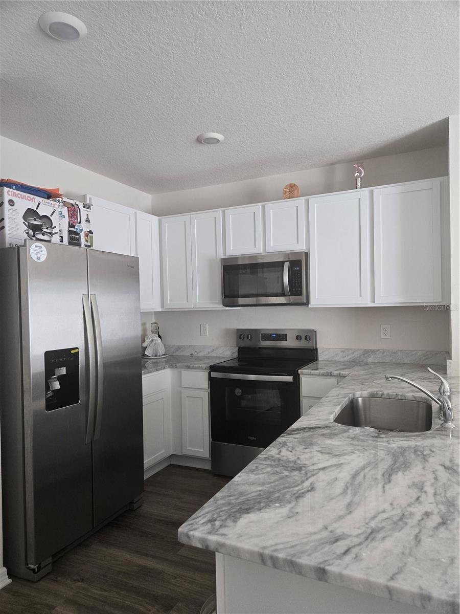 4312 RED BANKS LN — photo 5
