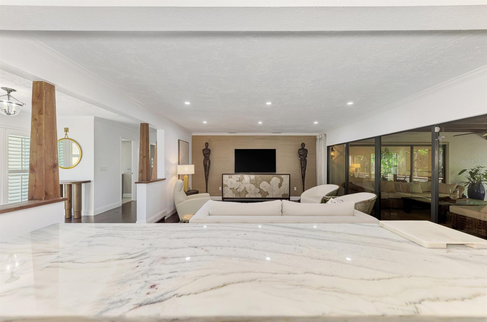 1474 LANDVIEW LN — photo 14