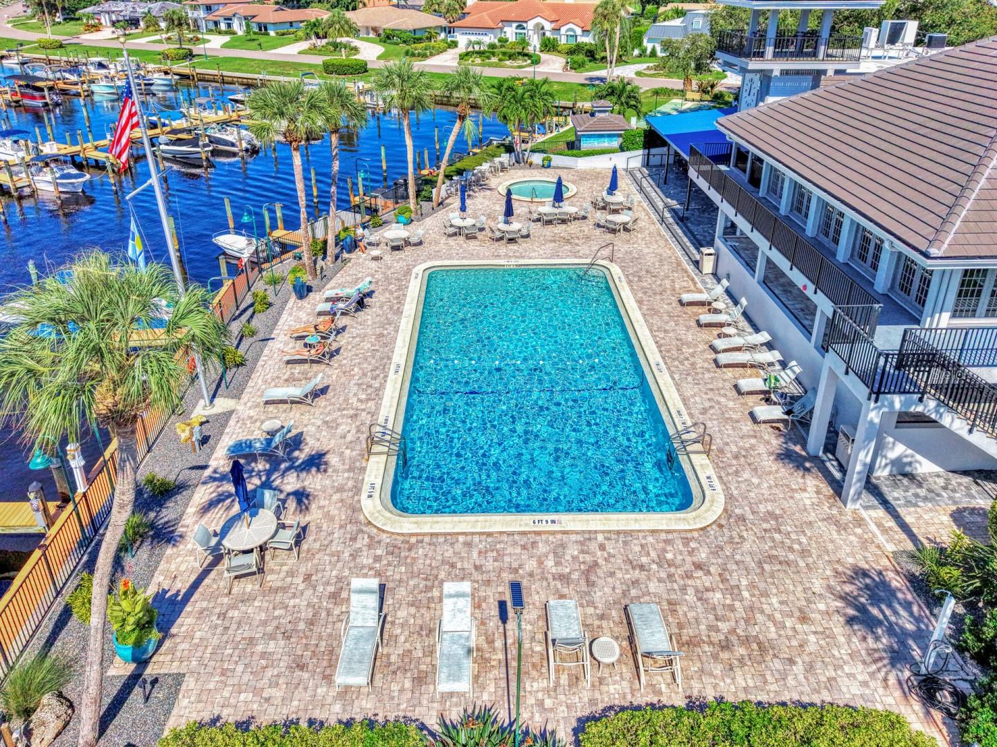 1474 LANDVIEW LN — photo 75