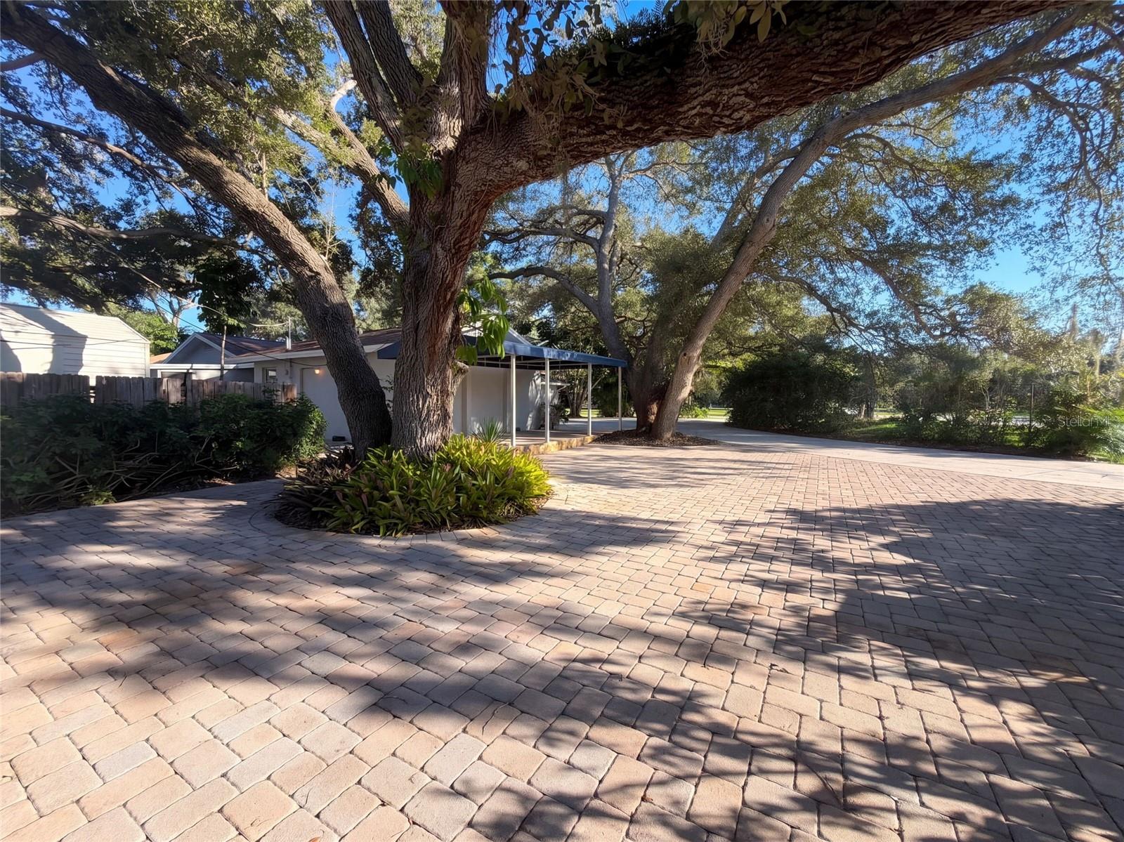 3705 MALEC CIR — photo 39
