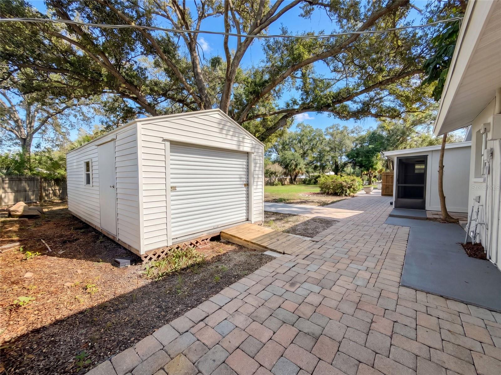 3705 MALEC CIR — photo 37