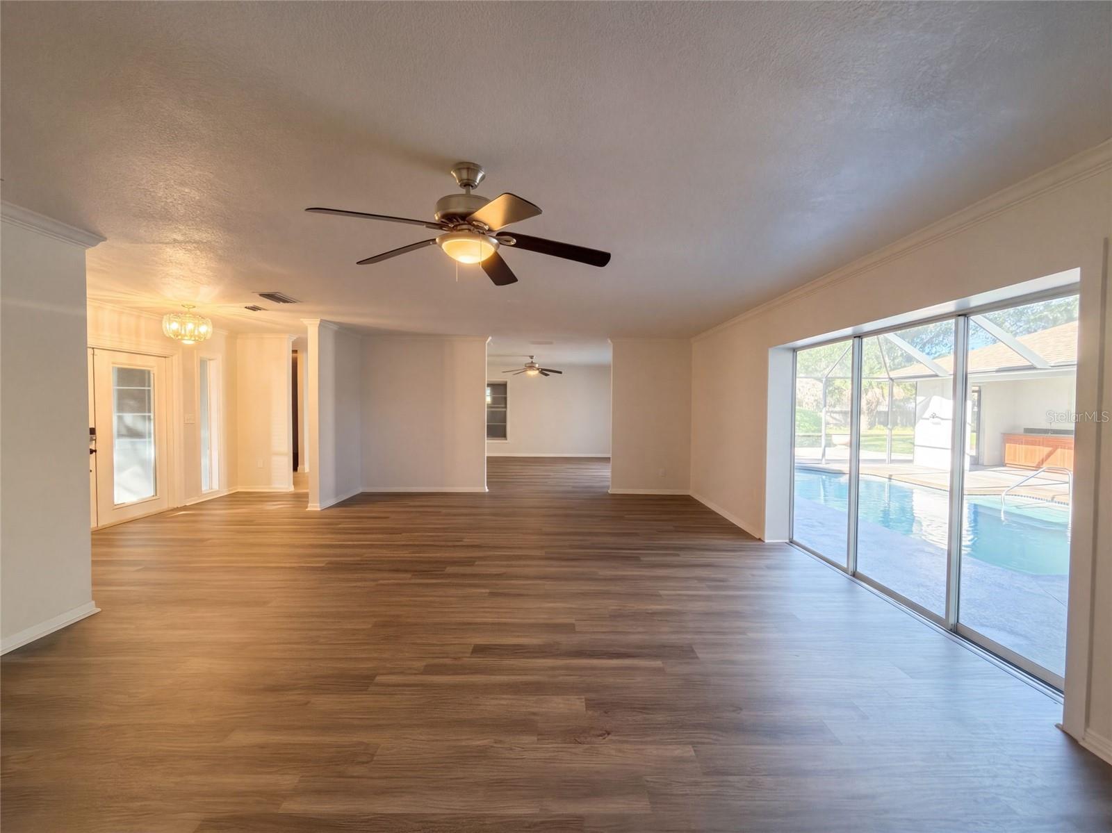 3705 MALEC CIR — photo 8