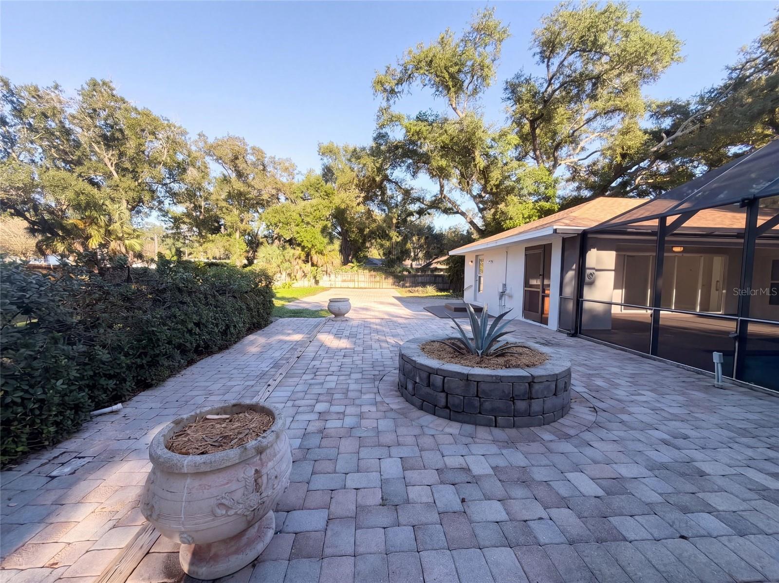 3705 MALEC CIR — photo 34