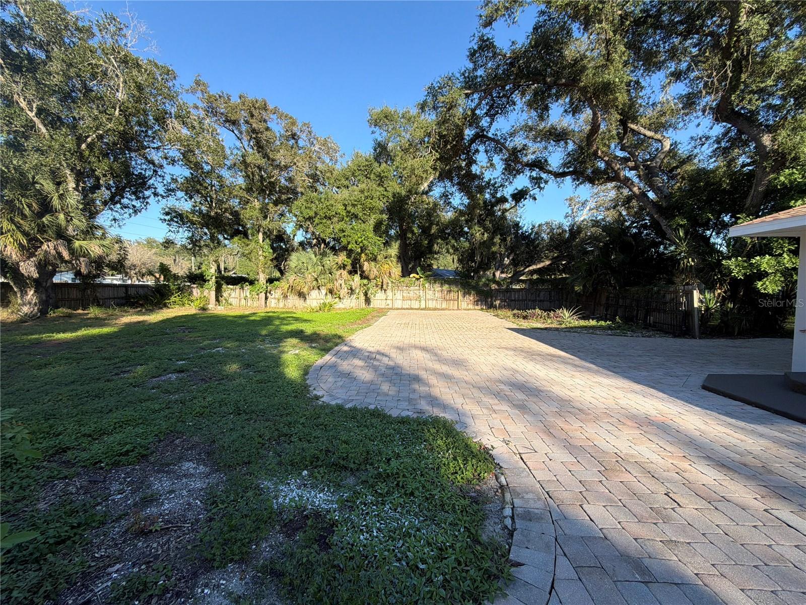 3705 MALEC CIR — photo 35