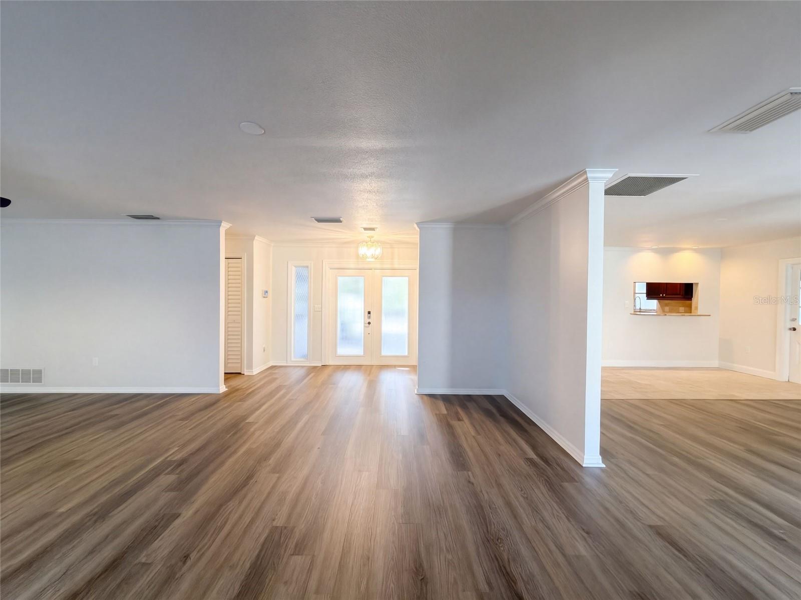 3705 MALEC CIR — photo 9
