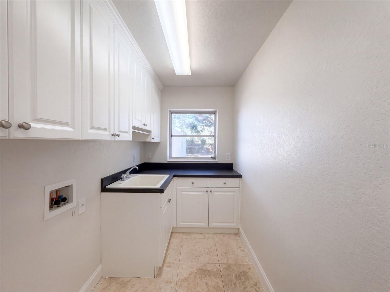 3705 MALEC CIR — photo 29