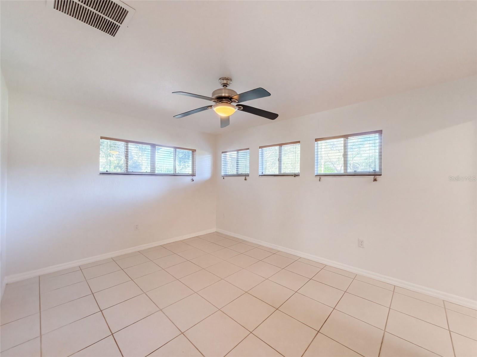 3705 MALEC CIR — photo 25
