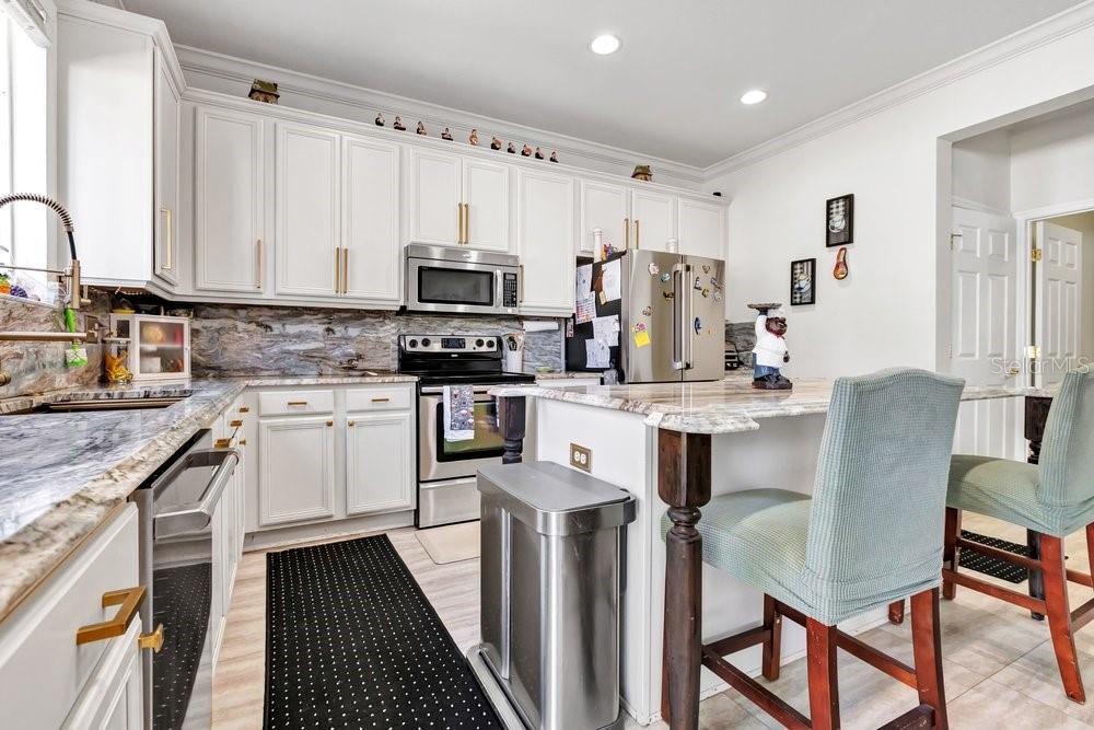 Home in RIVERVIEW — photo 8