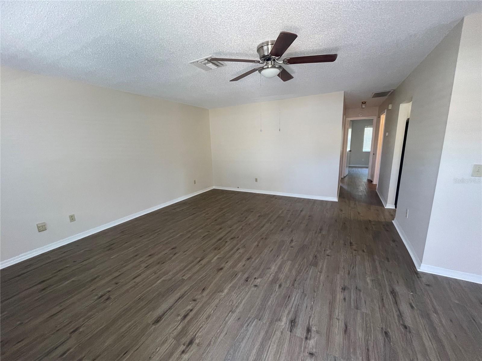 2232 GRENADIER DR #25 — photo 4
