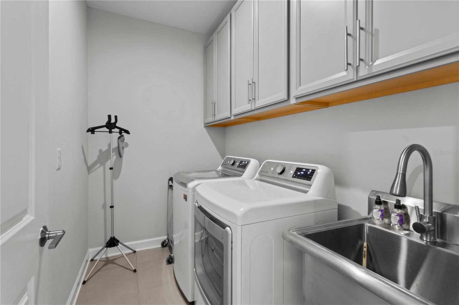 9113 LUNA LN — photo 46