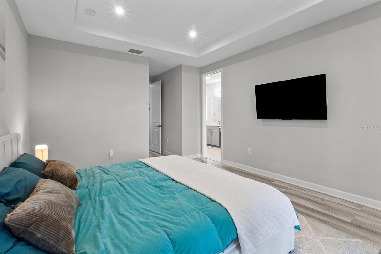9113 LUNA LN — photo 32