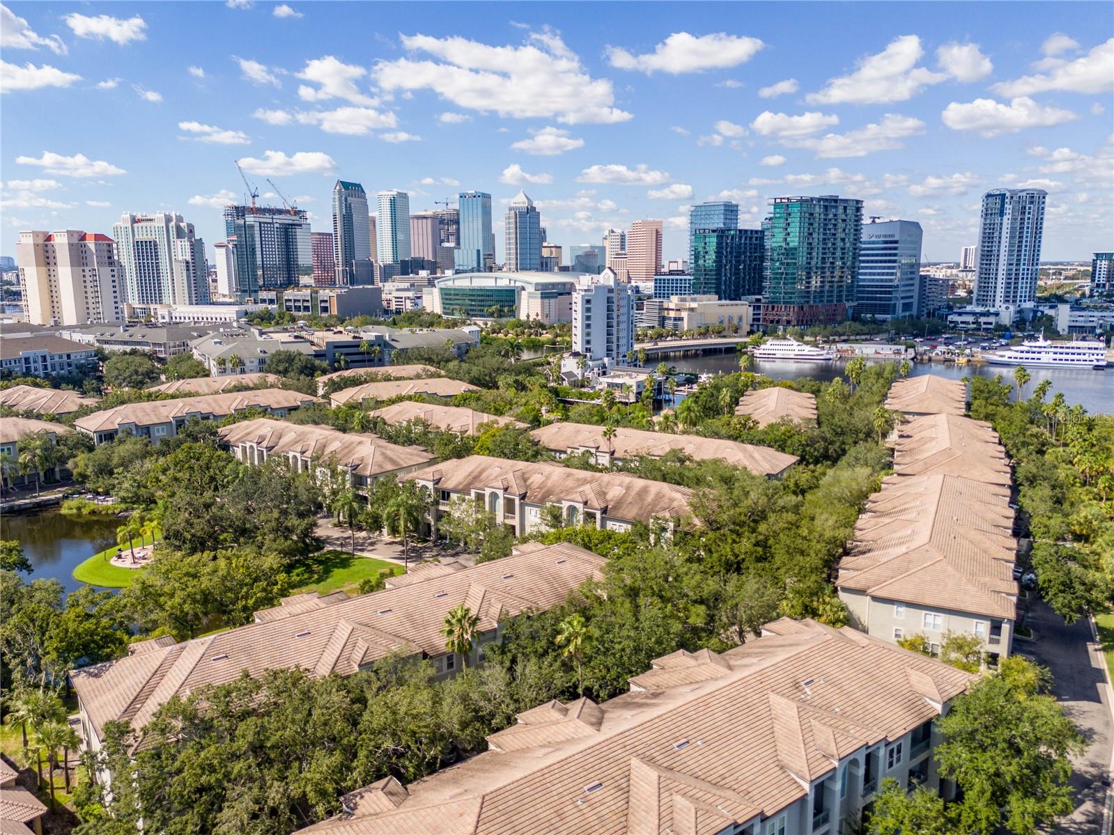 752 CORAL REEF DR — photo 14