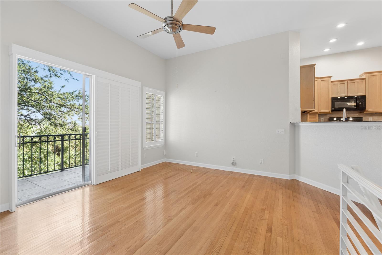 752 CORAL REEF DR — photo 25