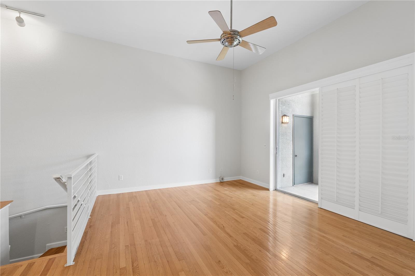 752 CORAL REEF DR — photo 23
