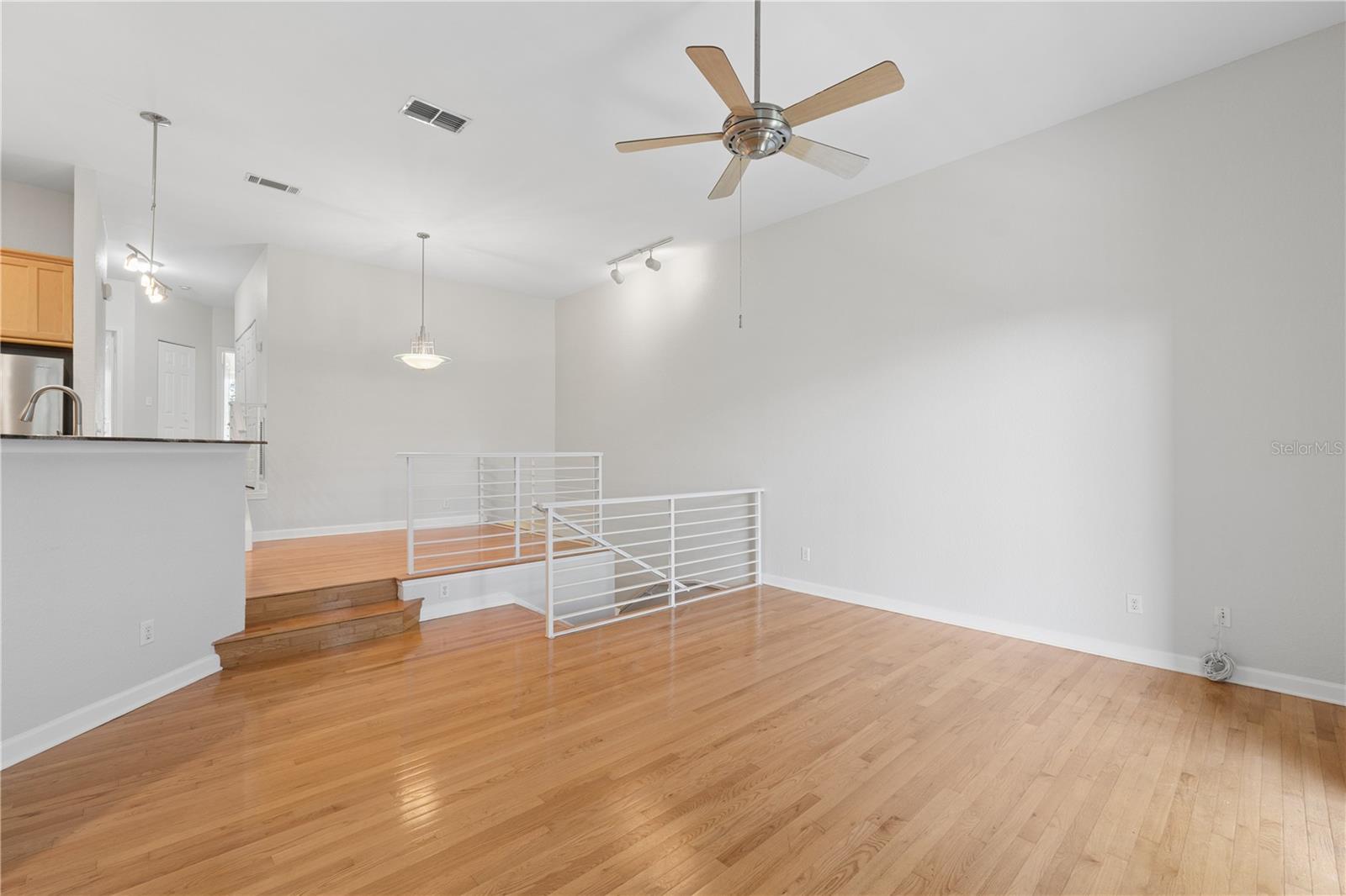 752 CORAL REEF DR — photo 24