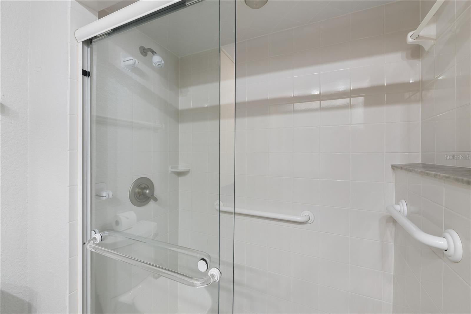 752 CORAL REEF DR — photo 33