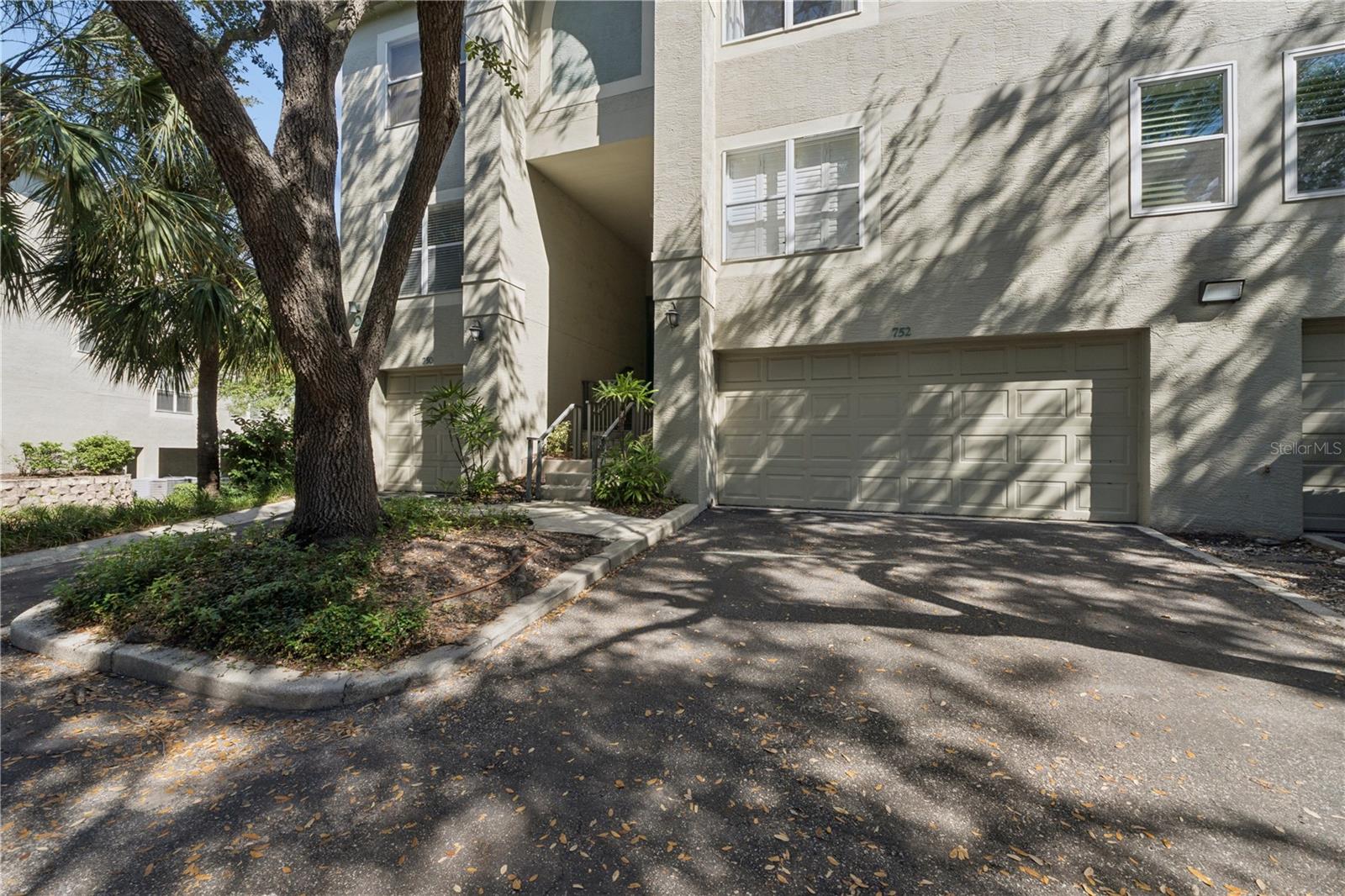 752 CORAL REEF DR — photo 4