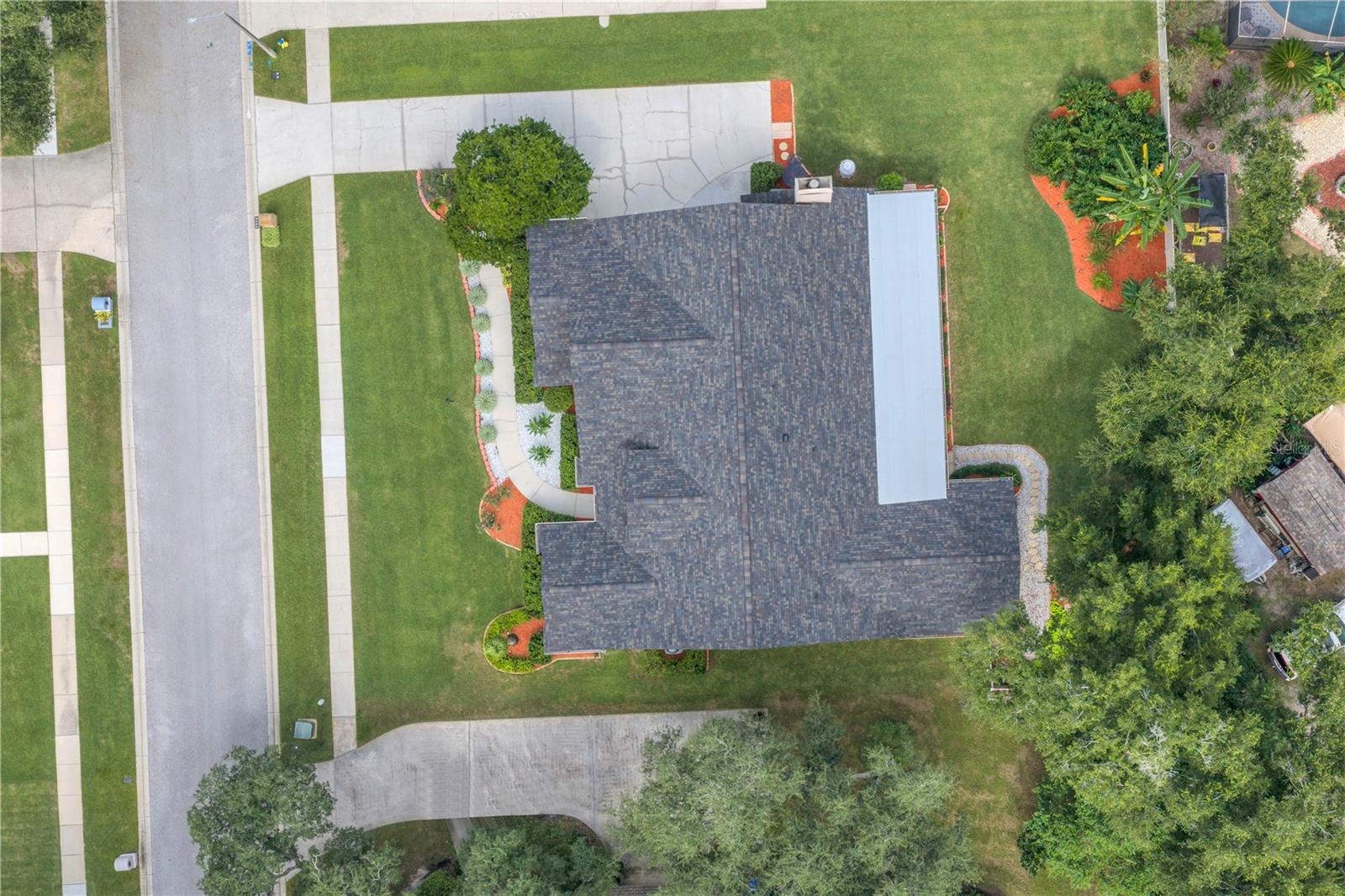 2421 OAK LANDING DR — photo 34