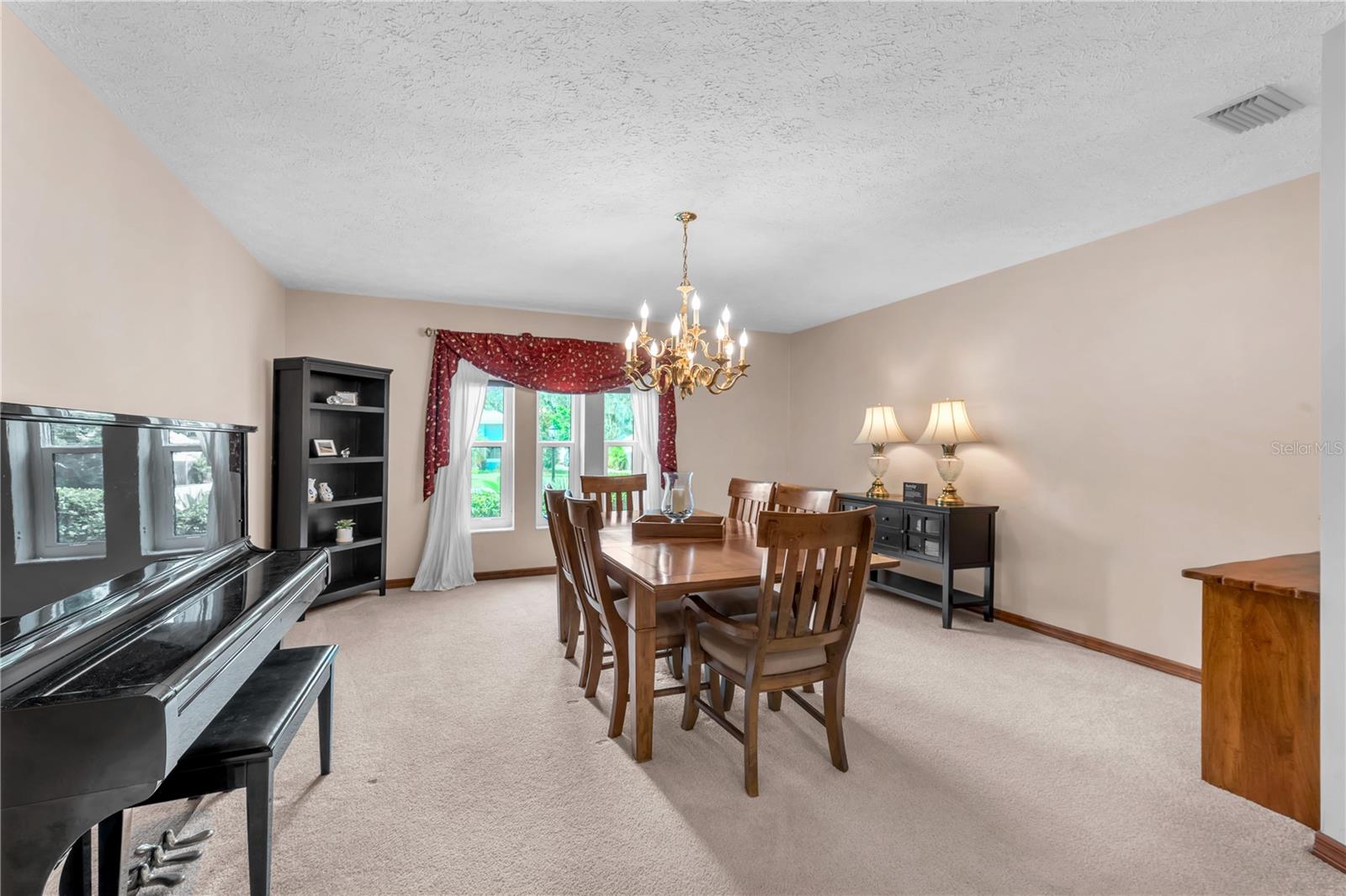 2421 OAK LANDING DR — photo 4